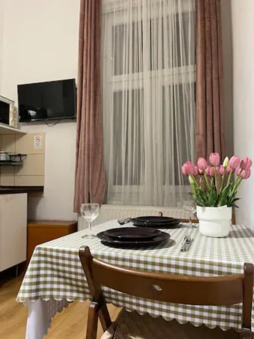 A13 Parliament Sunflower Cozy Apartment Budapest Eksteriør bilde