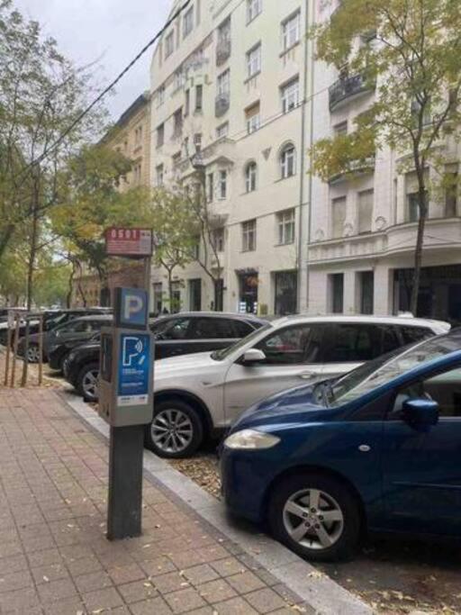 A13 Parliament Sunflower Cozy Apartment Budapest Eksteriør bilde